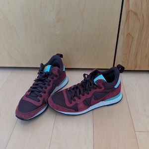 Nike High Top Sneakers